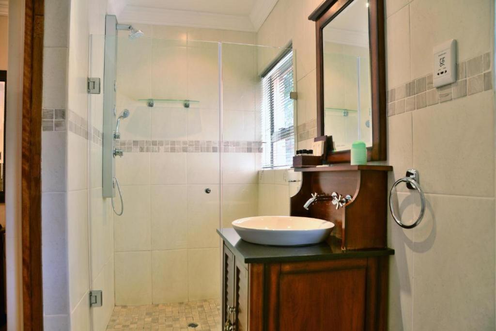 Stirling Manor Boutique Guest House Hartbeespoort Exterior photo