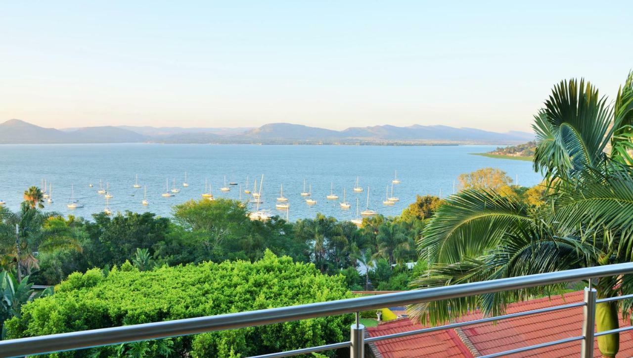 Stirling Manor Boutique Guest House Hartbeespoort Exterior photo
